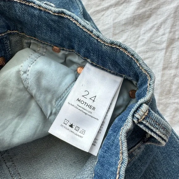 Mother Butterfly Patch Jeans in Size 24 - Picture 4 of 5